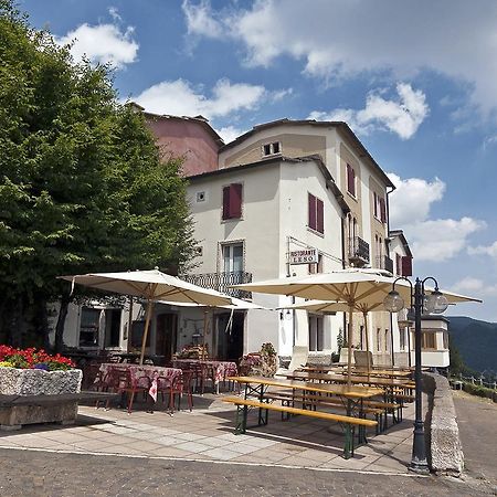 בוסקו קיזנובה Albergo Ristorante Leso מראה חיצוני תמונה